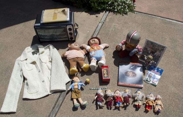 garage sale 5:4